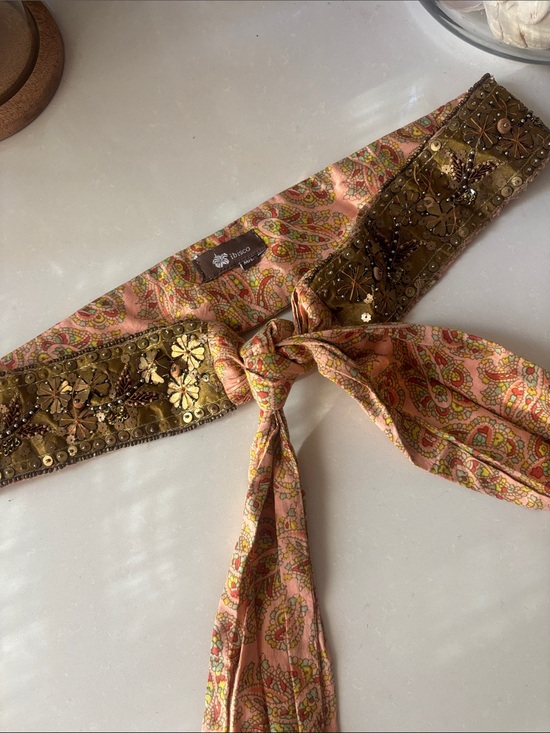 ❤️…IBISCO Pink Paisley Embellished Tie Belt with Gold Sequin Panel
